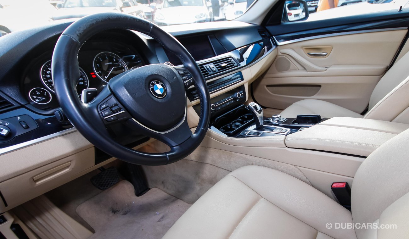 BMW 520i i