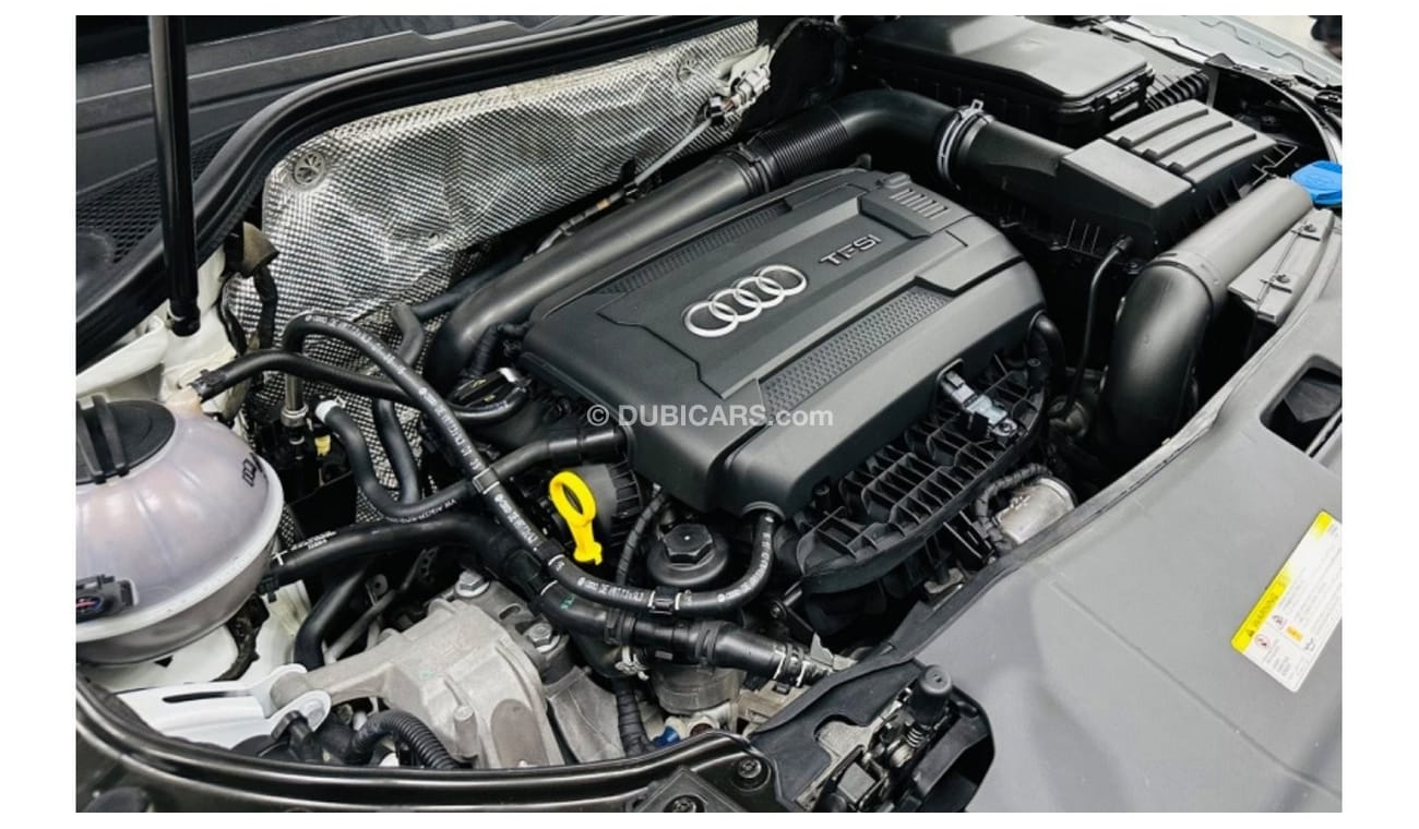 Audi Q3 35 TFSI S-Line GCC .. FSH .. S line .. Perfect Condition .. 4Cyl