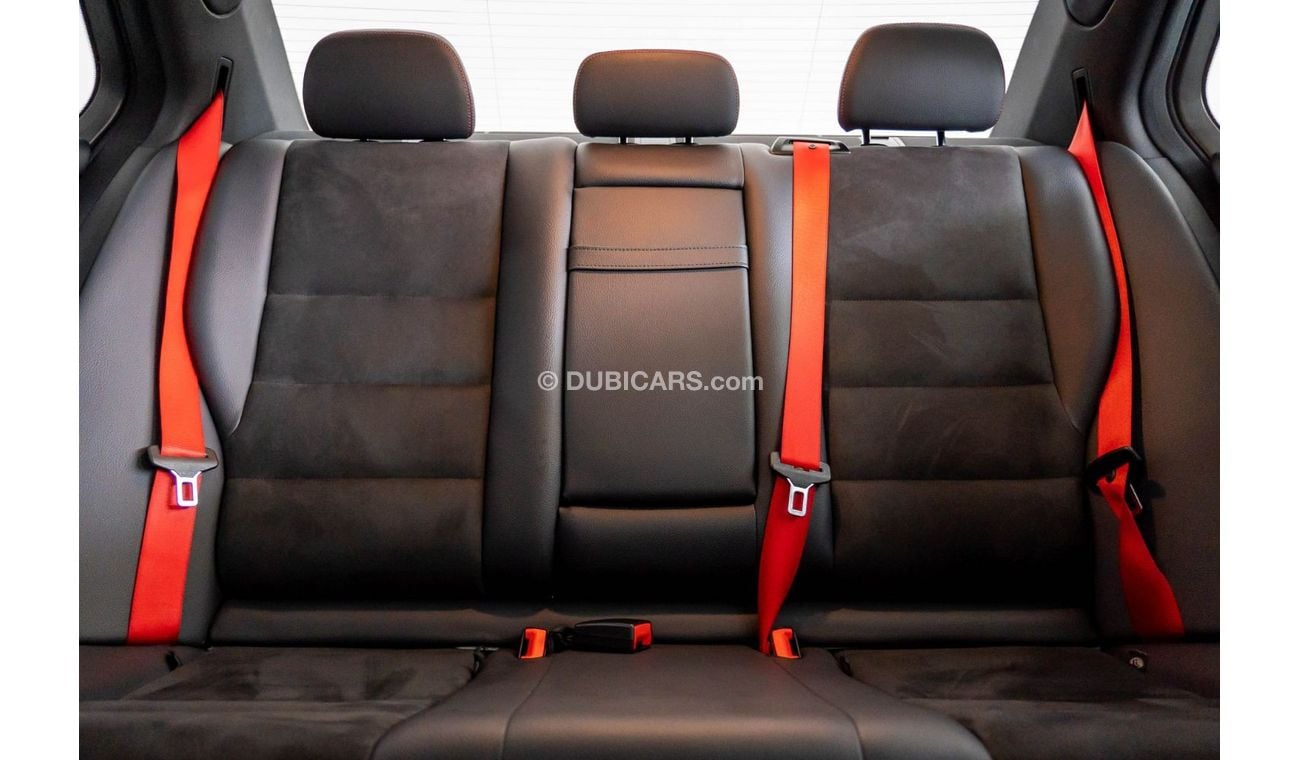 Mercedes-Benz C 200 AMG Pack 2014 Mercedes Benz C200 / AMG+ Sport Package