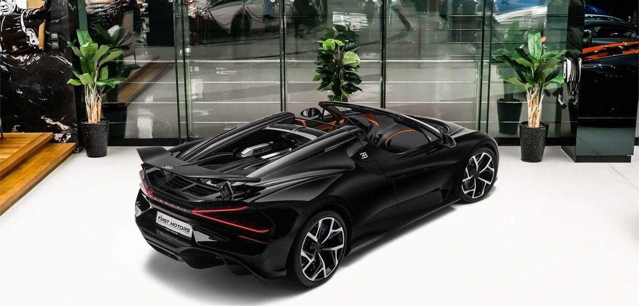 بوغاتي Mistral 8.0L W16 Quad-Turbocharged Engine