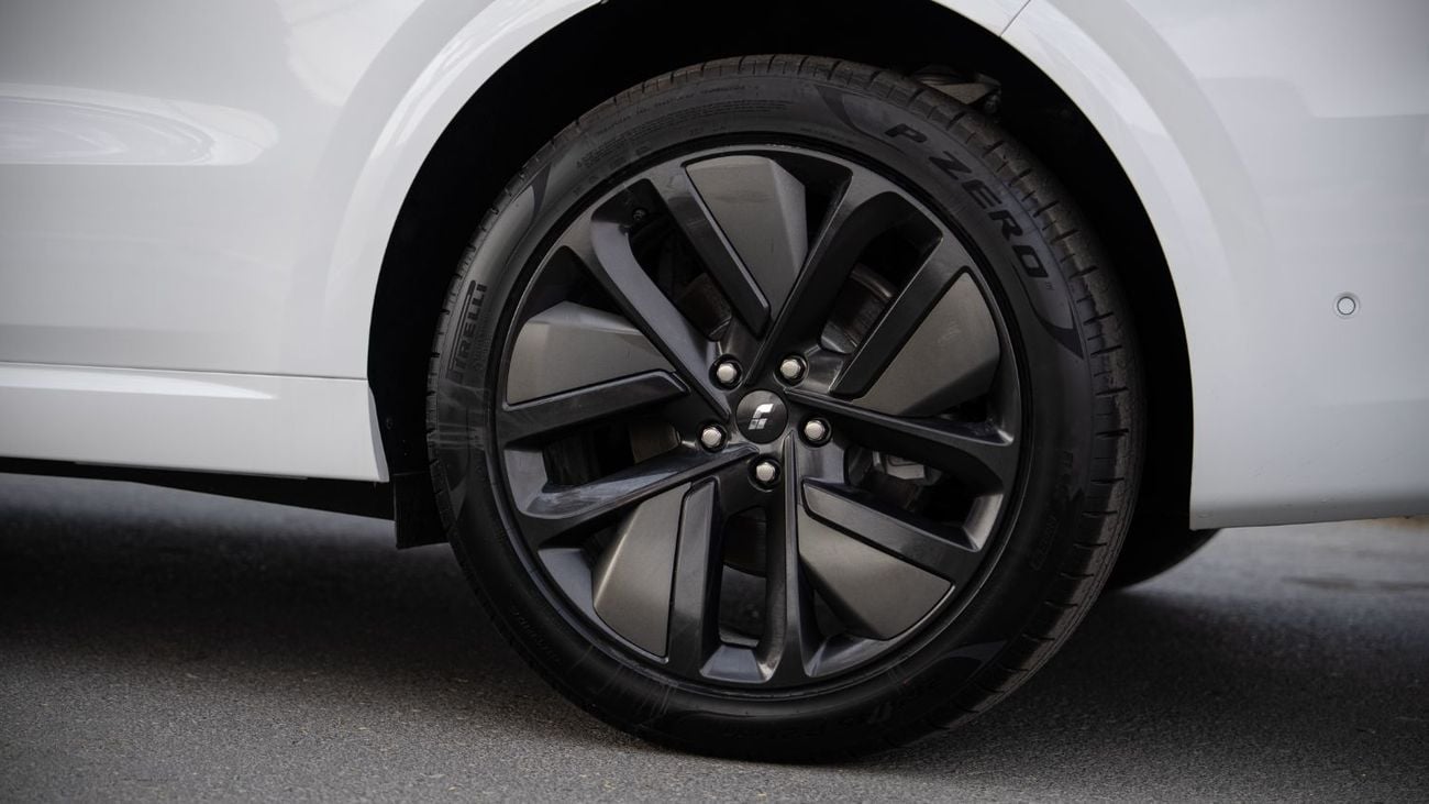 Li Auto L6 Max 1.5L - White Inside Orange | Export Only