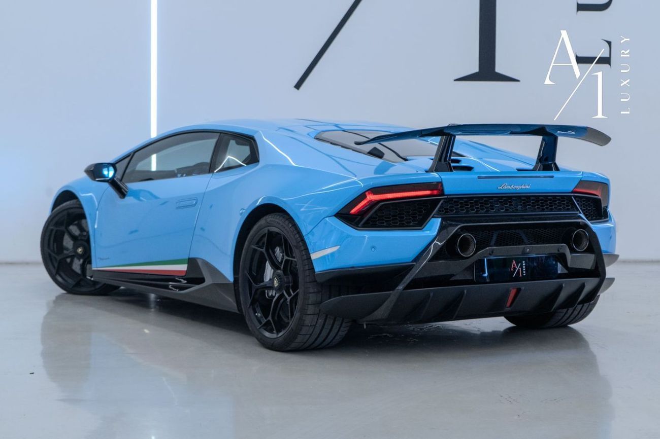 Lamborghini Huracan Performante 5.2L V10 (460 HP) 2018 Lamborghini Huracan, Warranty, Full Lamborghini Service History,