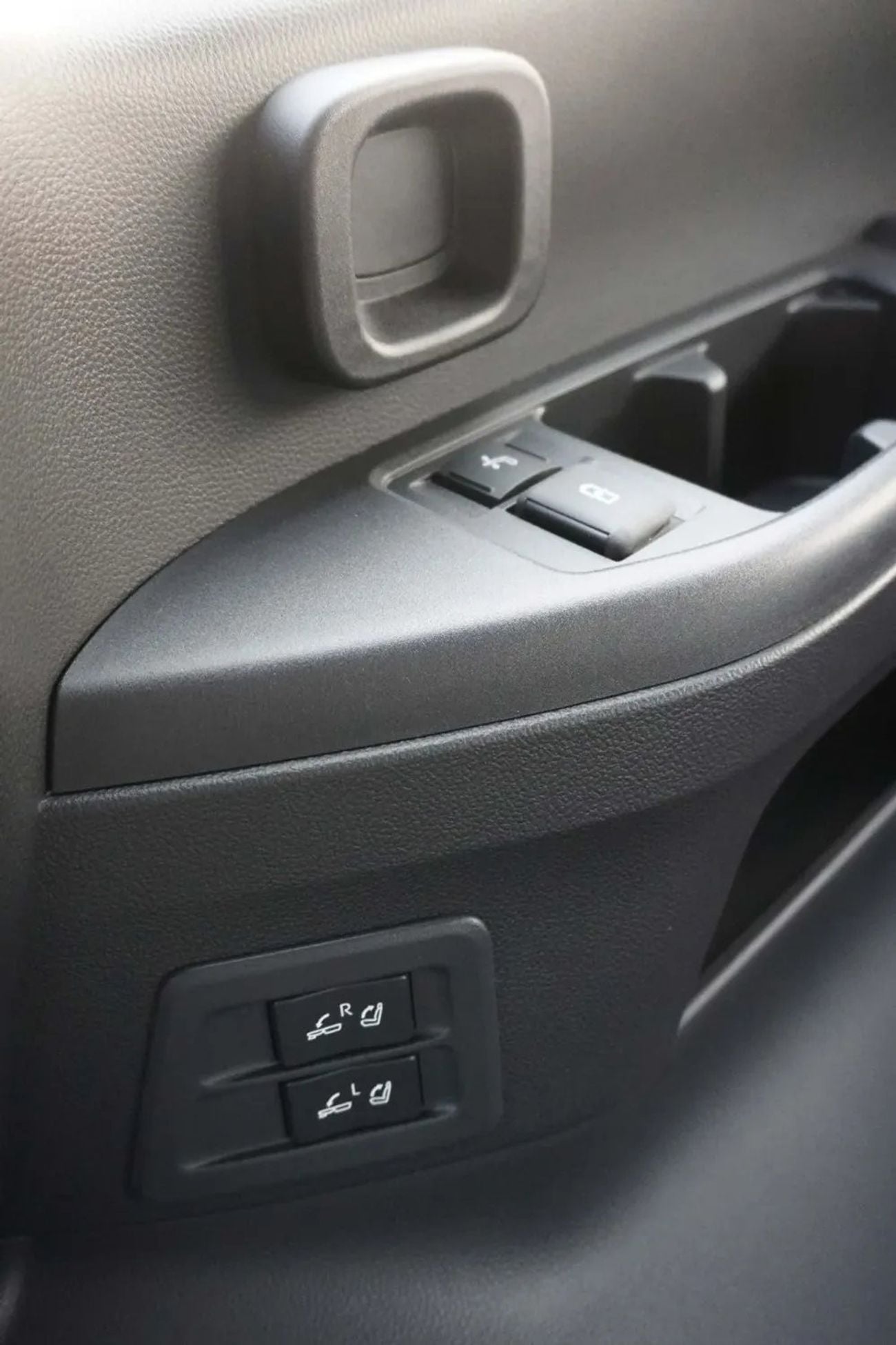 Toyota Land Cruiser GR SPORT DIESEL FULL OPTION 2026