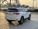 Toyota Fortuner EXR - V4 2.7L 4X4 - Original Paint - GCC Specs - Like New!