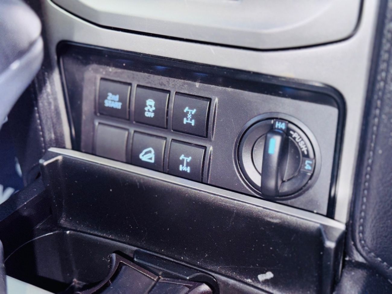 تويوتا برادو Toyota prado 2023 diesel silver RHD