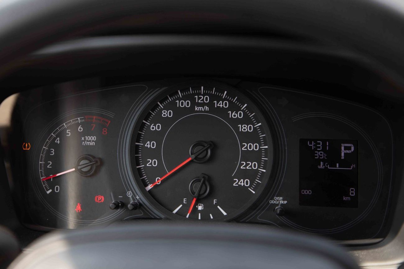 تويوتا كورولا 2025 Toyota Corolla XLI 1.6 - White Inside Beige | Export Only