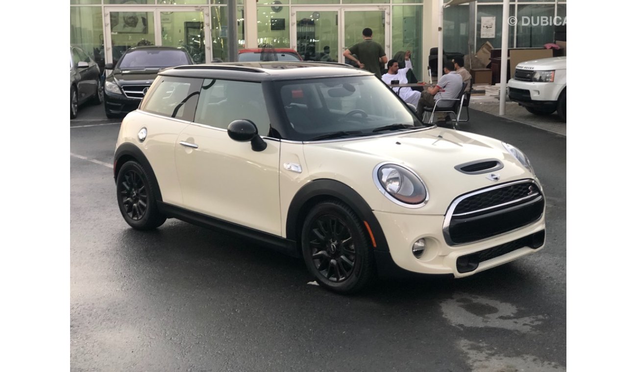 Mini Cooper S Mini copper S model 2018 car prefect condition full option low mileage panoramic roof leather seats