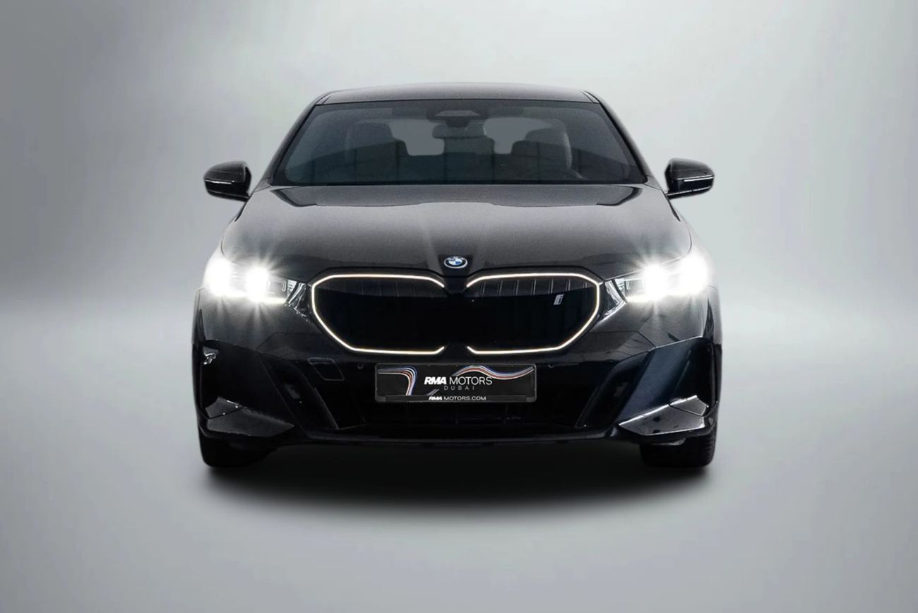 بي أم دبليو i5 M-Sport