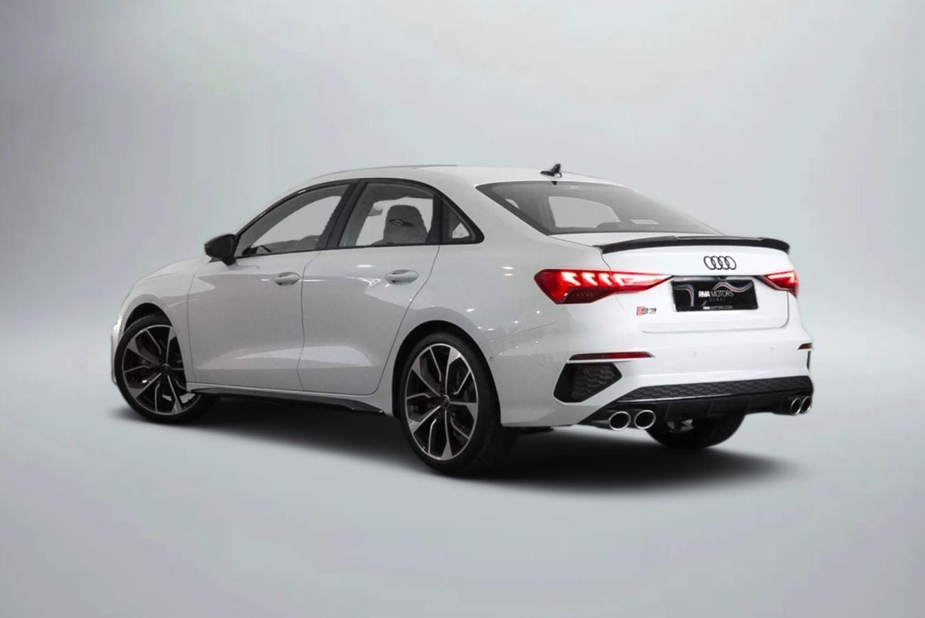 Audi S3 SRT8 TFSI quattro 2.0L Sedan