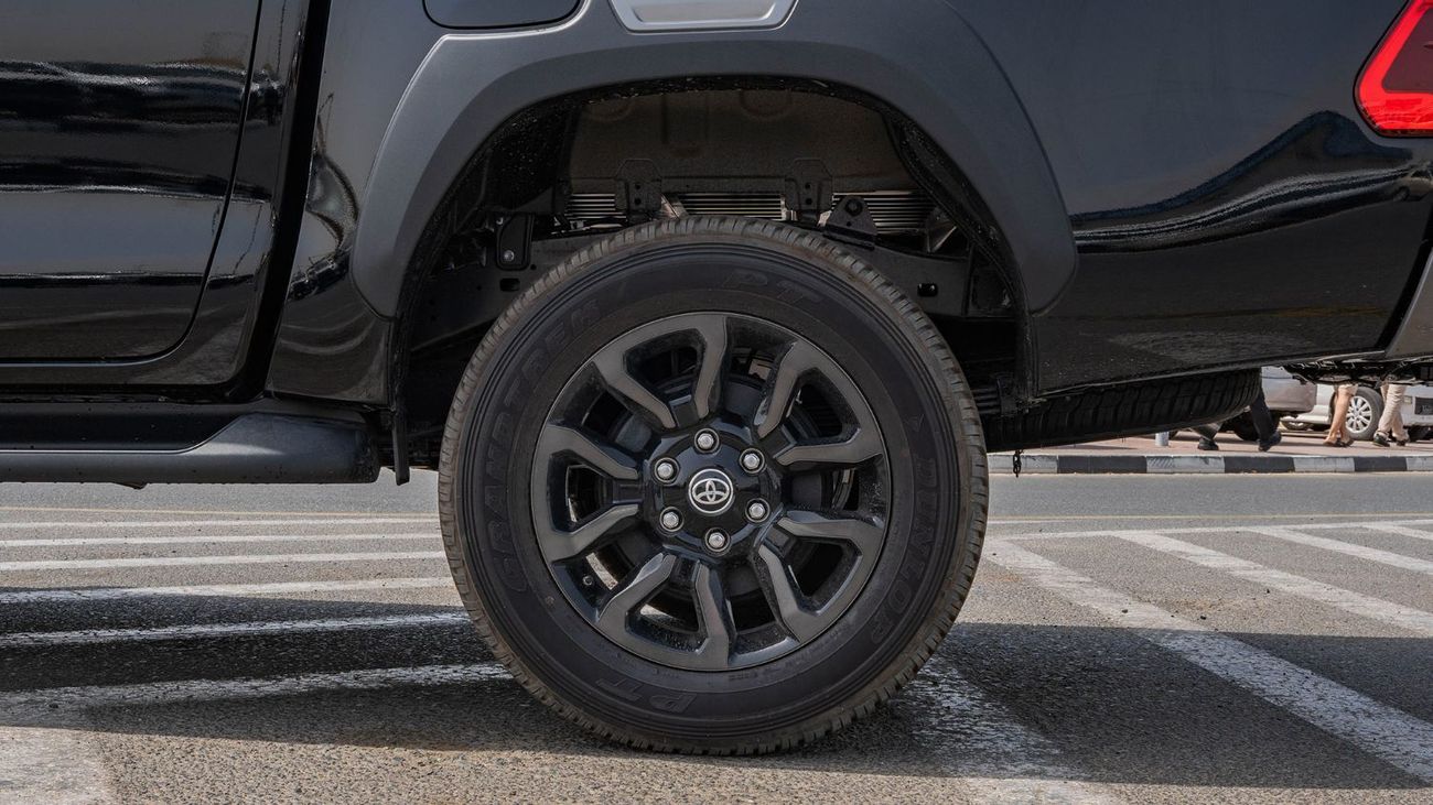 Toyota Hilux 2026 Toyota Hilux Adventure 4.0L AT Petrol (Black)