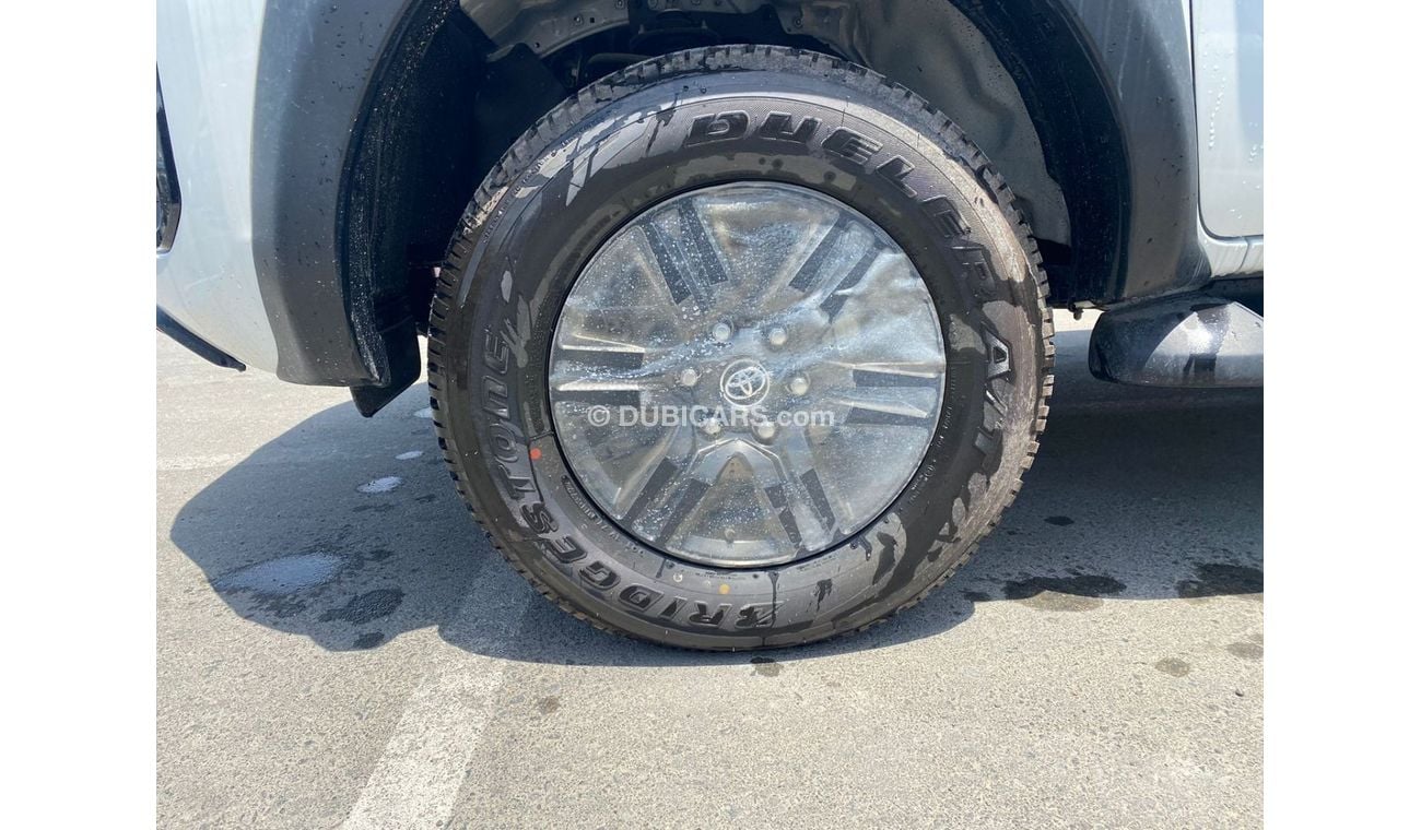 Toyota Hilux TOYOTA HILUX 4.0 AT WHITE 2023