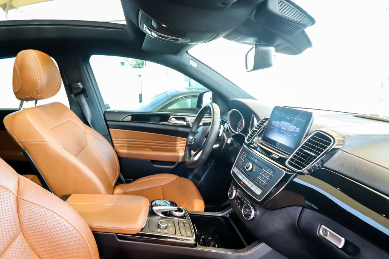 مرسيدس بنز GLE 43 AMG Coupe 3.0L