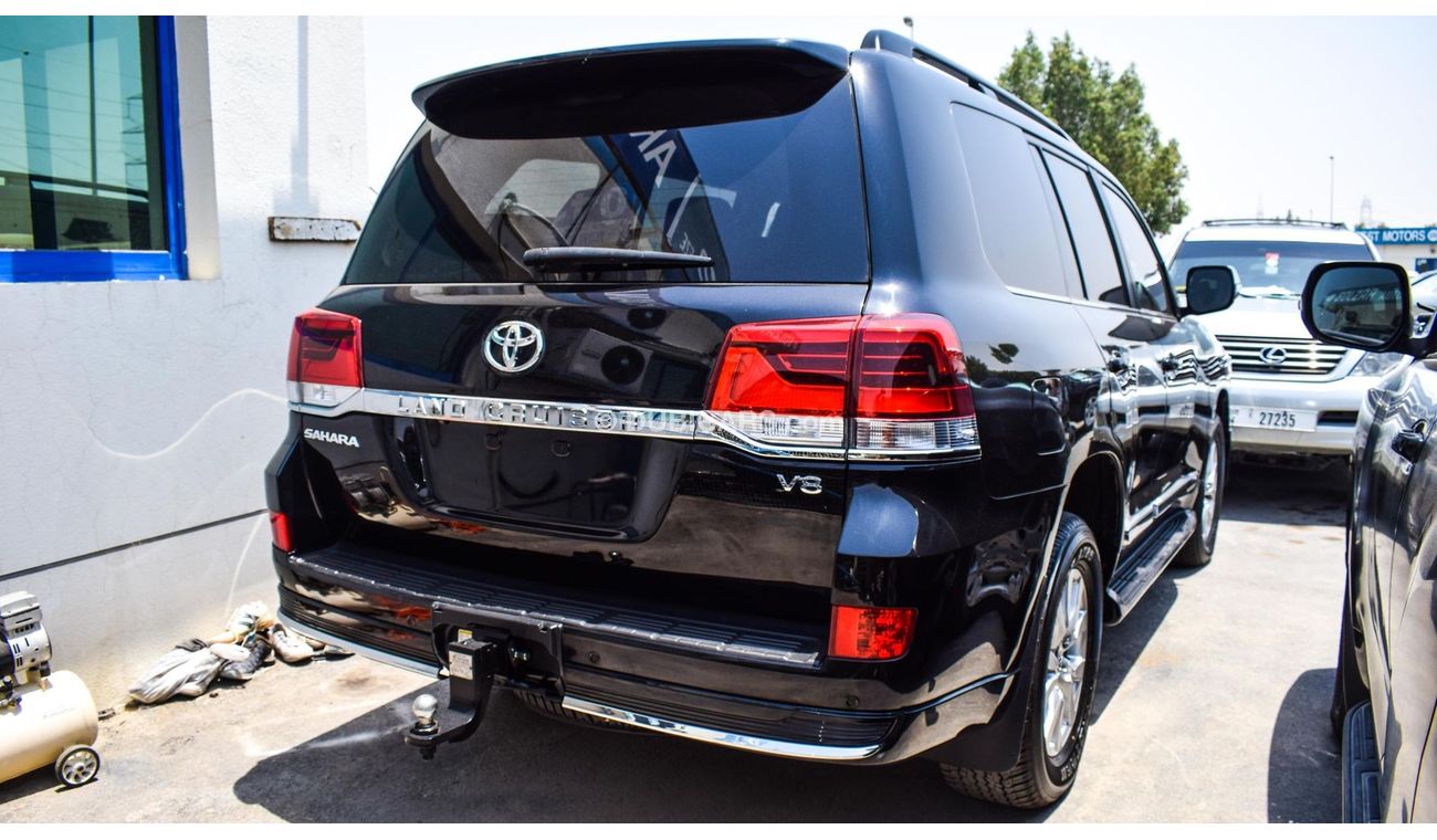 Toyota Land Cruiser SAHARA V8