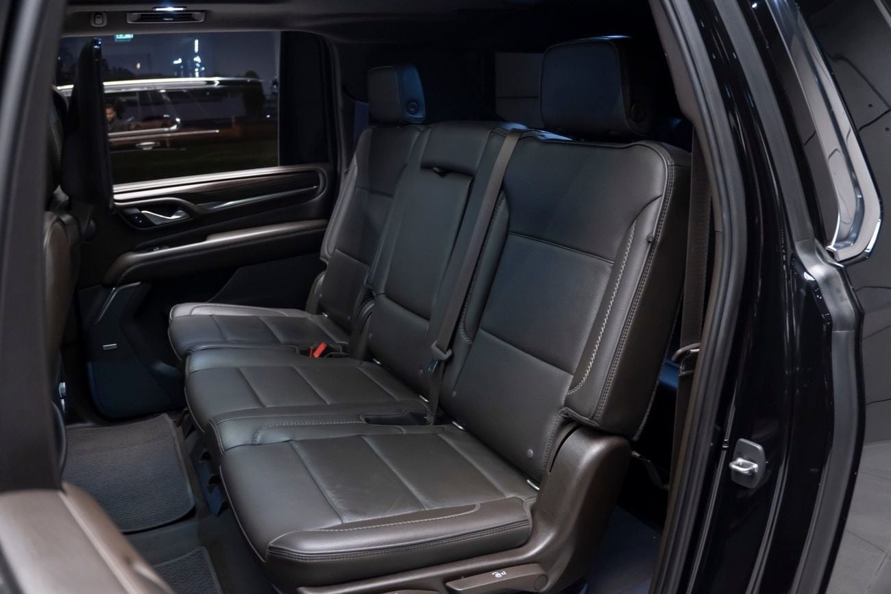 GMC Yukon Denali 6.2L (9 Seater)