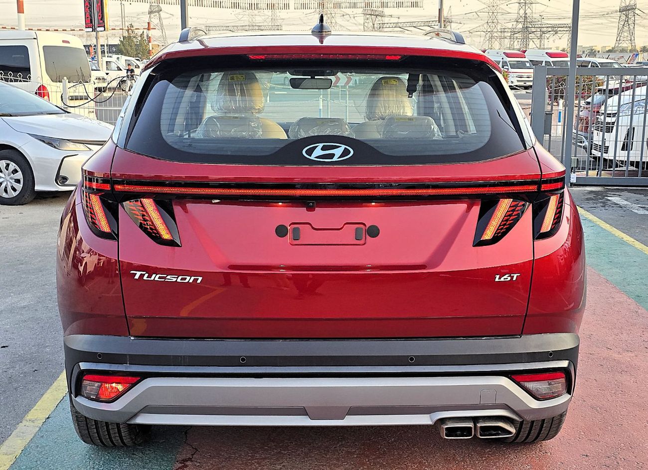 Hyundai Tucson Comfort+ 1.6T Hyundai Tucson 1.6T A/T FWD SUV Red Color 2025 Model