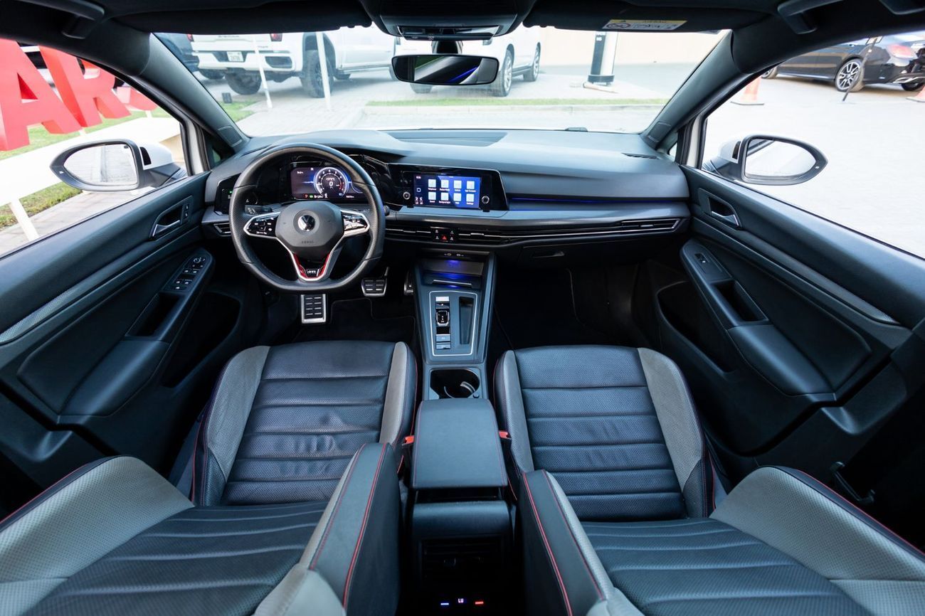 فولكس واجن جولف GTI Leather 2.0L