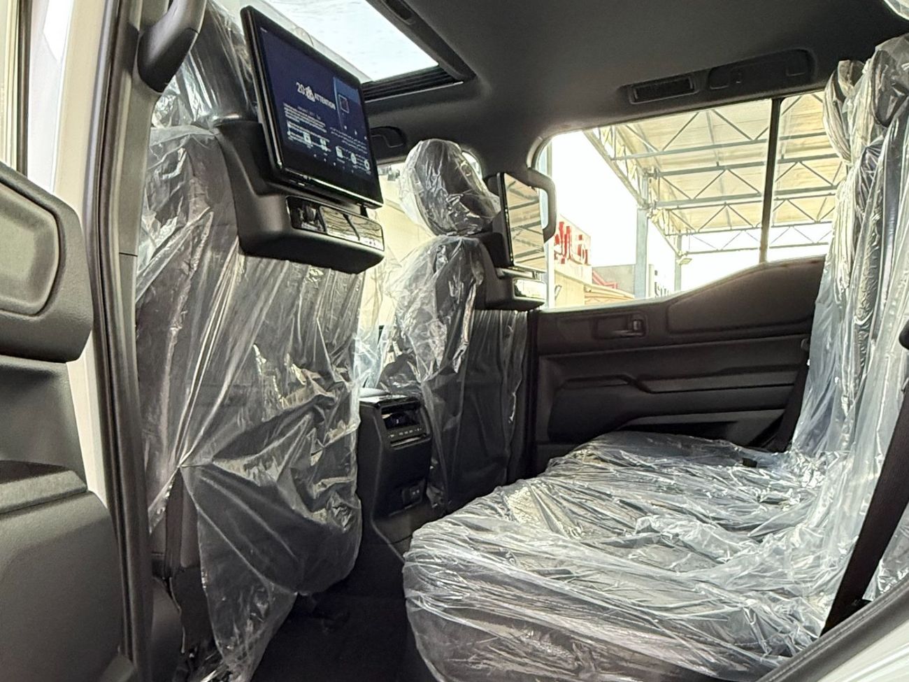 Toyota Prado 2.8 DIESEL 20 INCH ALLOY RIMS **التصدير فقط خارج الخليج**EXPORT ONLY**