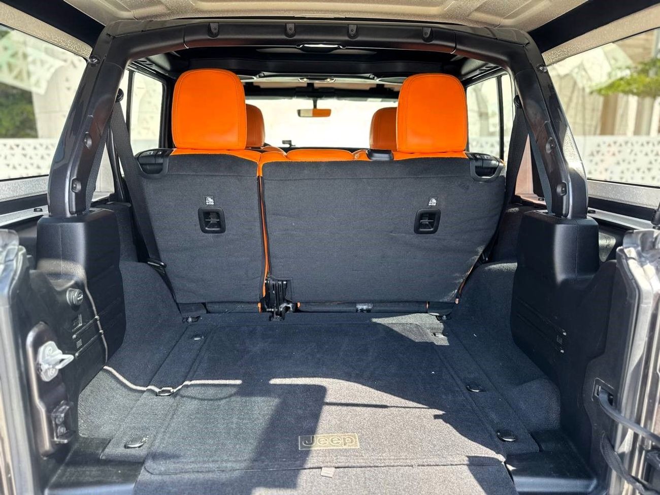 Jeep Wrangler Unlimited Sport 3.6L A/T