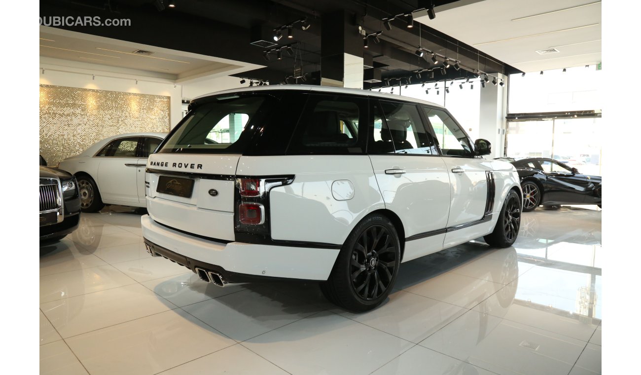 Land Rover Range Rover Vogue SE Supercharged RANGE ROVER VOGUE SE-SUPERCHARGED SVO [5.0L V8 S/C]