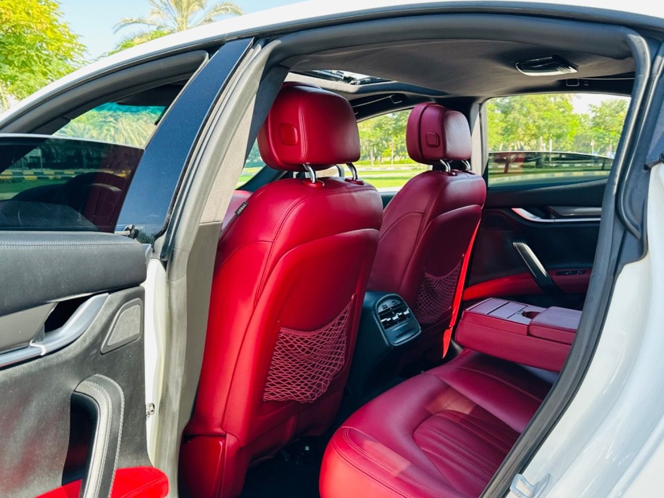 مازيراتي جيبلي S Q4 3.0L (410 HP) MASERATI GHIBLI S Q4 MODEL 2015 GCC SPACE