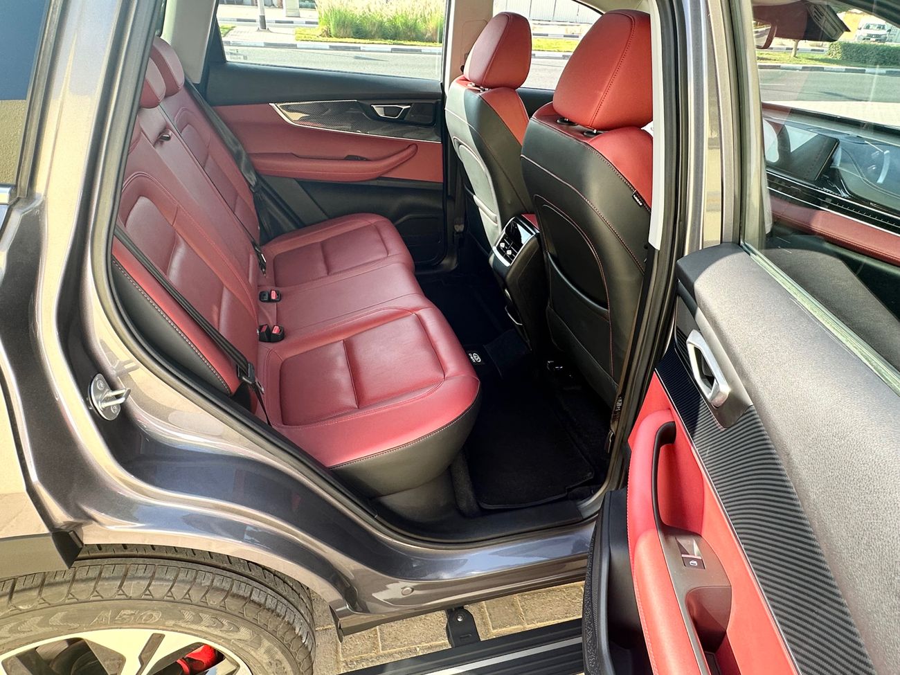 شيري تيجو 7 برو ماكس Premium Edition AWD 1.6T, Top Range