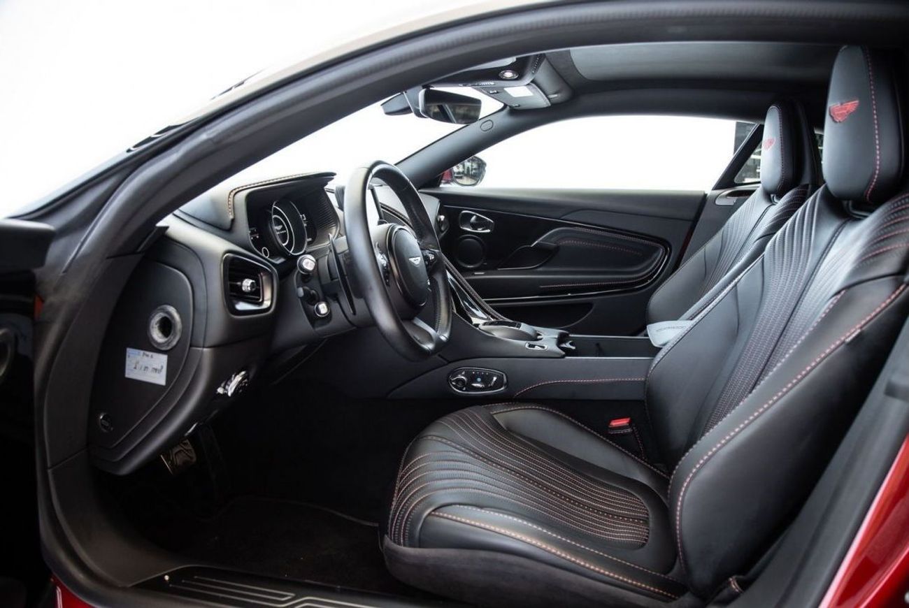 أستون مارتن DB11 Std