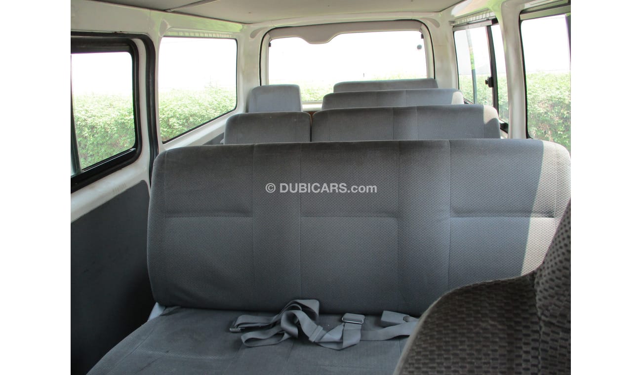 Toyota Hiace 14 passenger 2013 gulf space