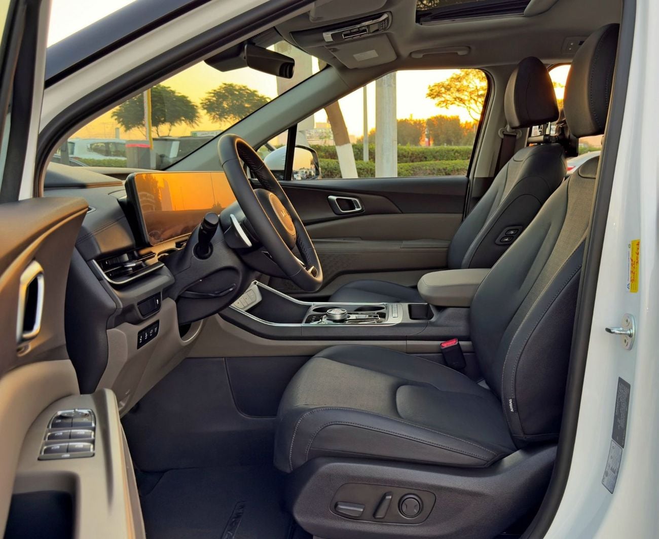 Kia Carnival EX DLX