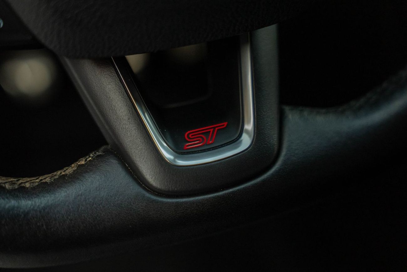 فورد فوكاس ST 2.0L