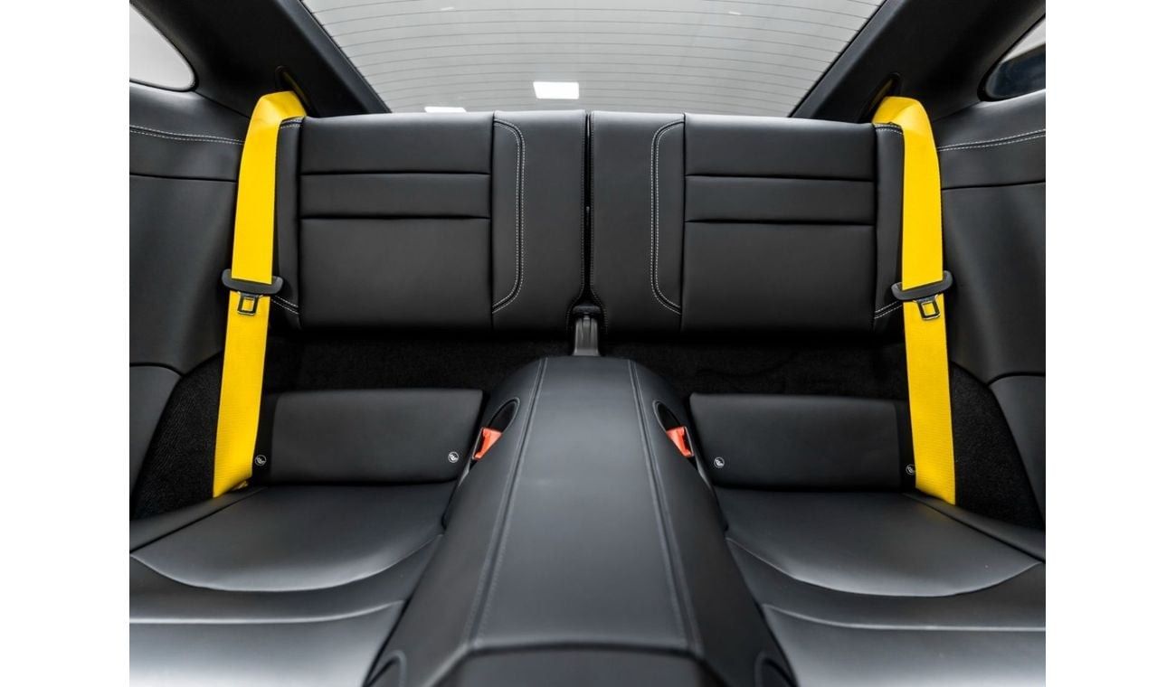 Porsche 911 Carrera 3.0L (380 HP) Coupe