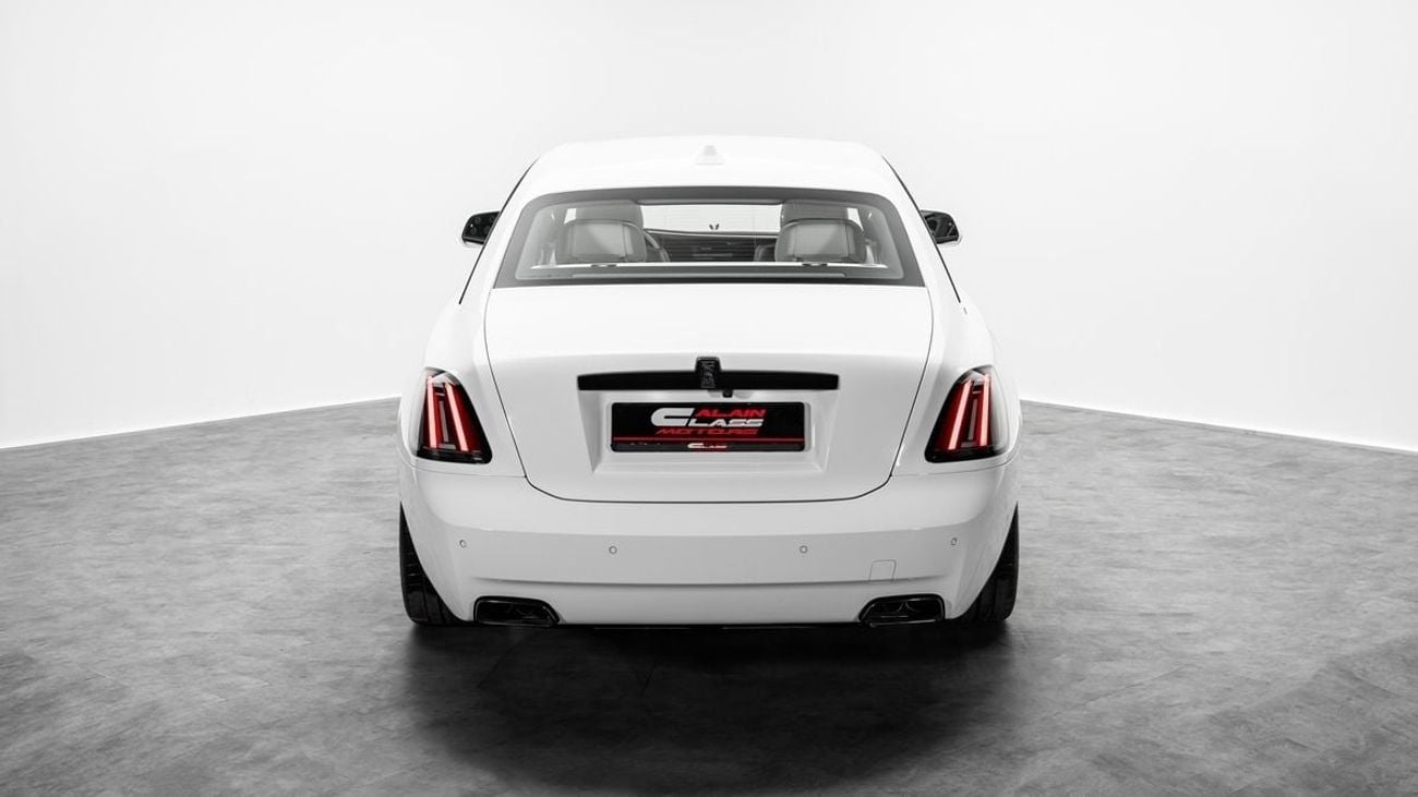 رولز رويس جوست Black Badge - 2026 - GCC - Under Warranty and Service Contract