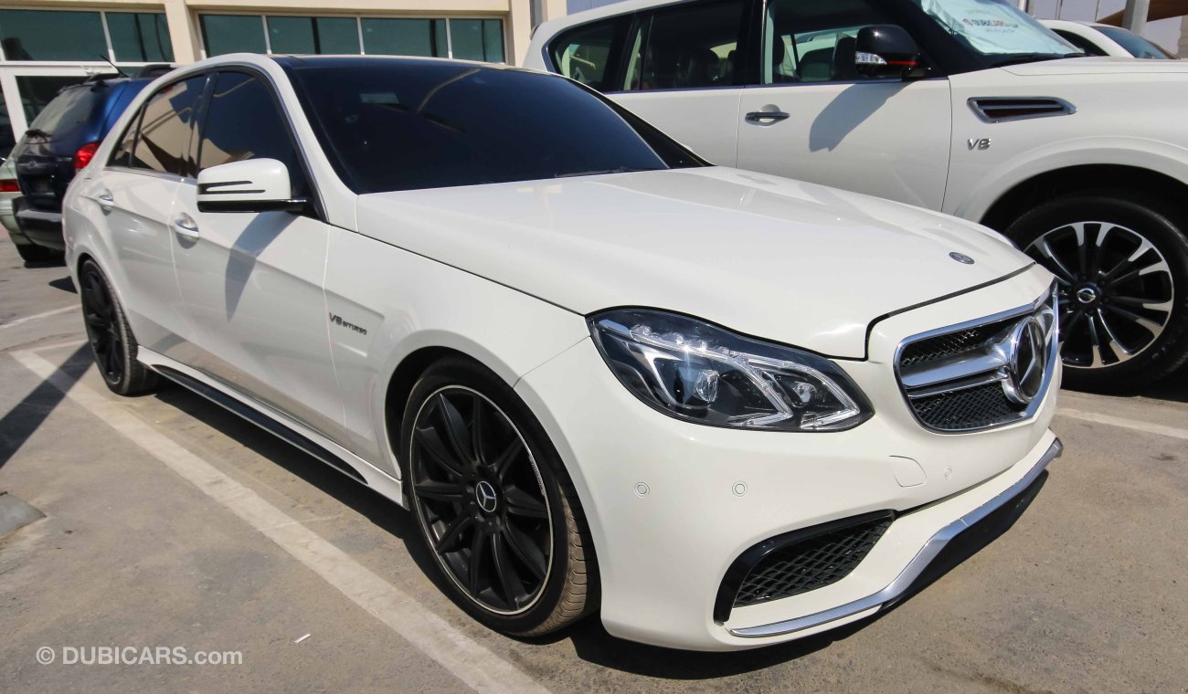 Mercedes-Benz E 63 AMG V8 biturbo