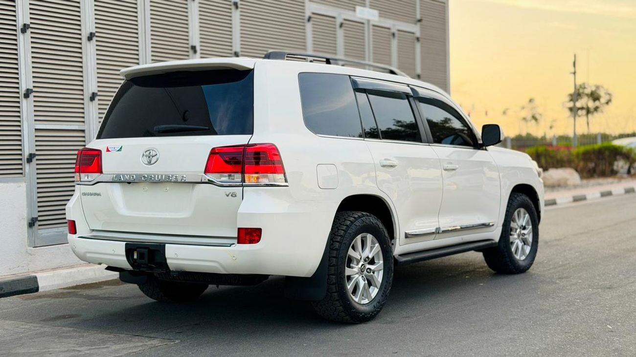 تويوتا لاند كروزر -