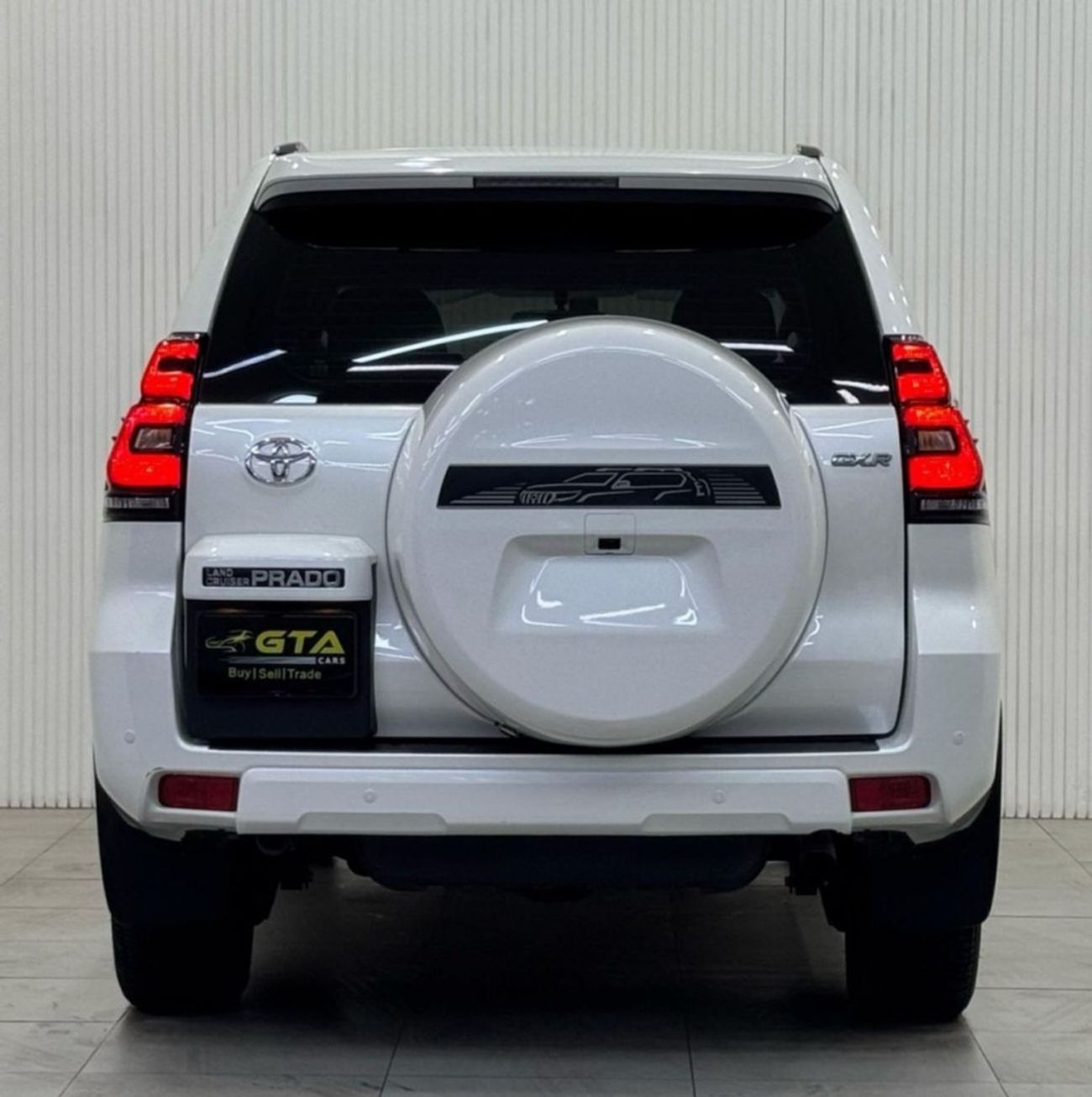 تويوتا لاند كروزر GXR 4.0L 2023 Toyota Land Cruiser Prado GXR V6, 2026 Toyota Warranty, Very Low Kms, 7 Seater, GCC