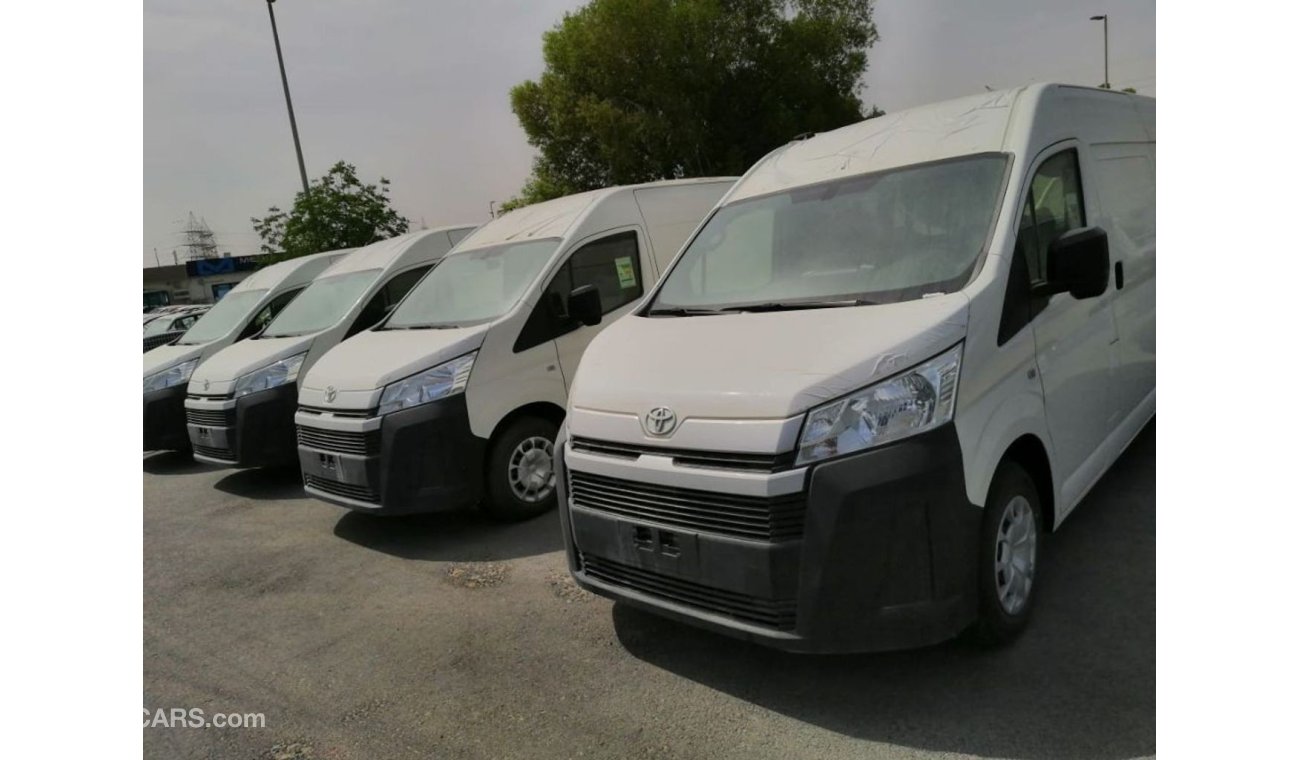 Toyota Hiace van hi roof