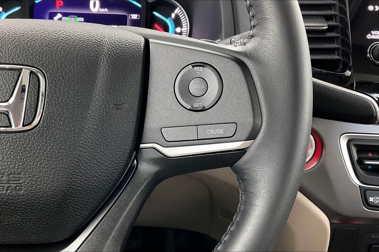 Jeep Grand Cherokee Limited Plus| 1 year free warranty | Exclusive Eid offer