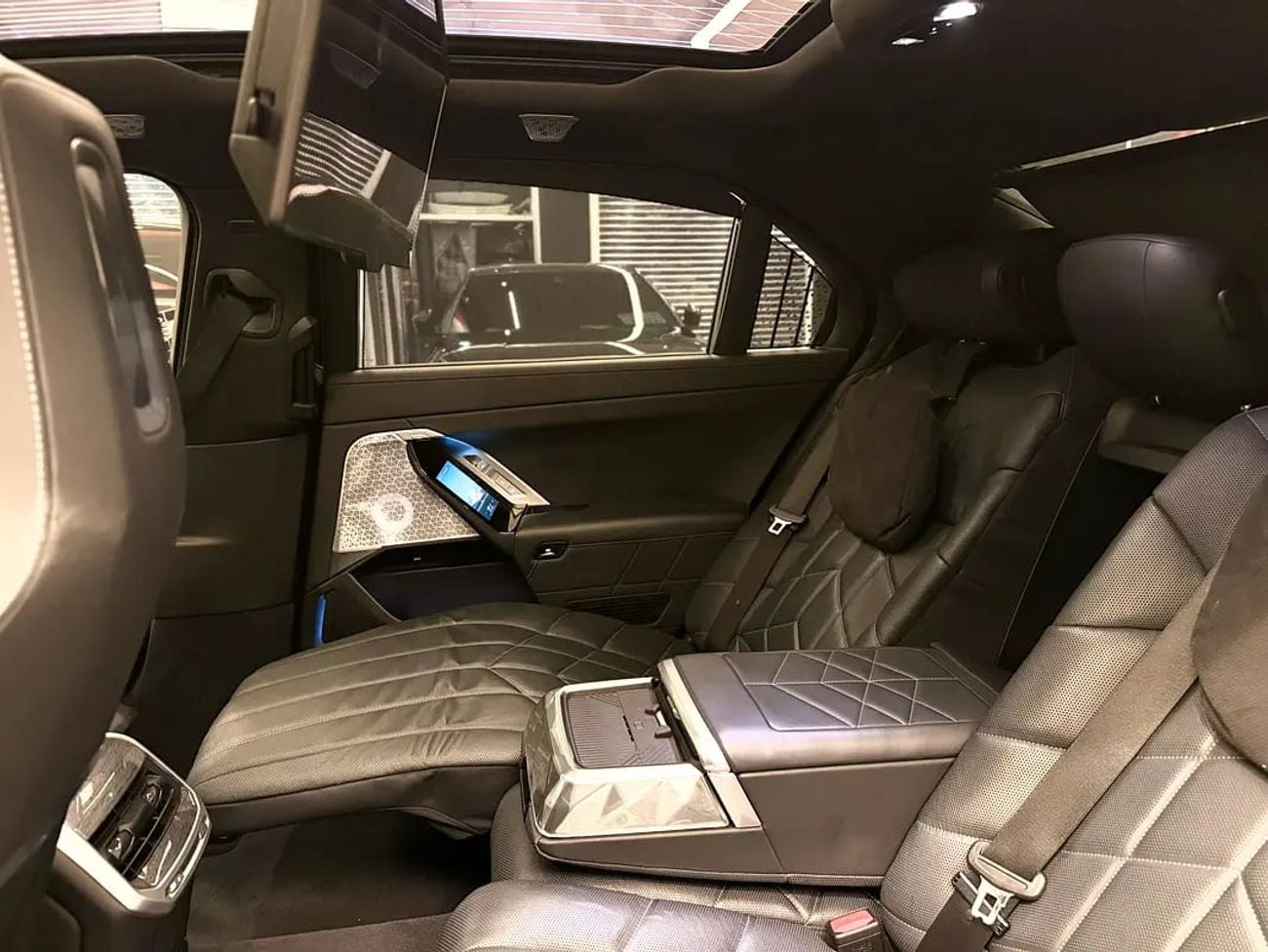 BMW 740i 740i M Sport GCC Specs - Like New!