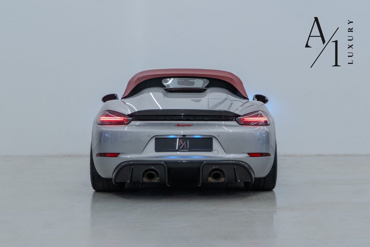 Porsche 718 Spyder STD 2020 Porsche 718 Spyder, Manual Gear Box, Excellent Condition, With Full Service History, GCC Sp