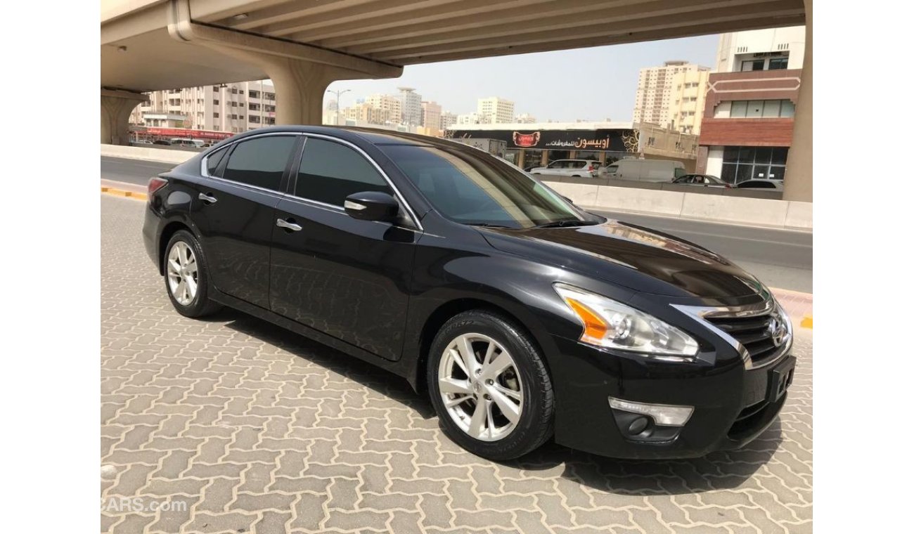 Nissan Altima 2015 very celen car full otion