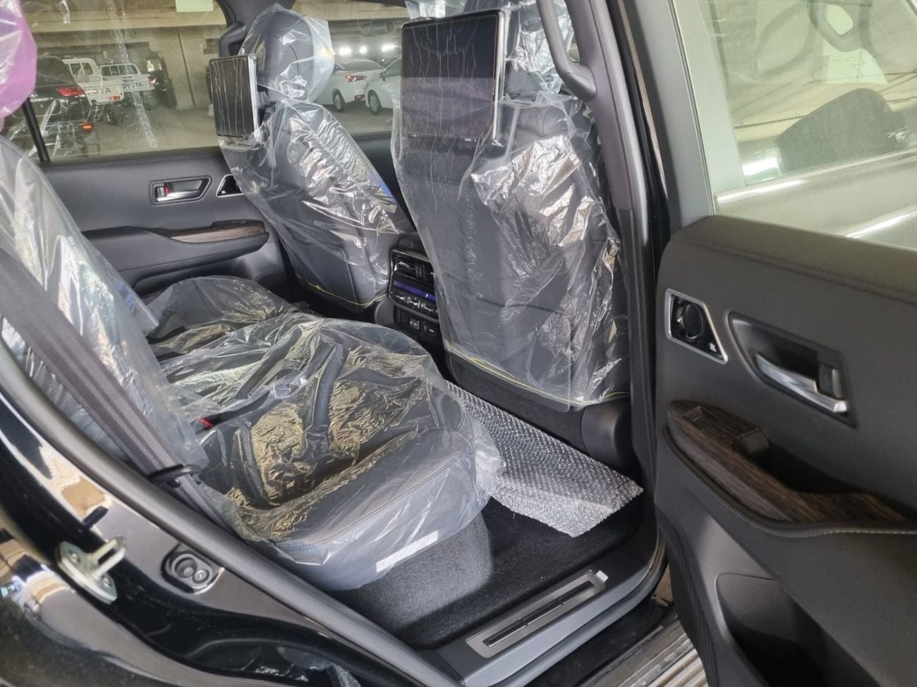 تويوتا لاند كروزر 3.3TT | DIESEL | V6 | VXR-Z |