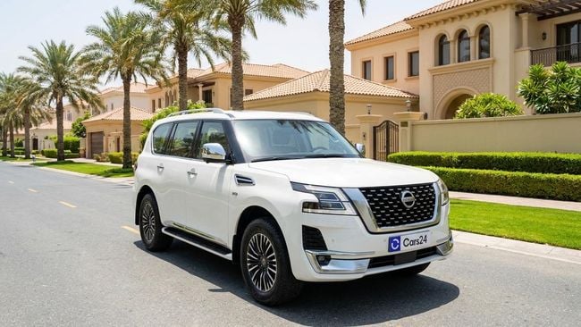 Nissan Patrol LE PLATINUM CITY — фото 1