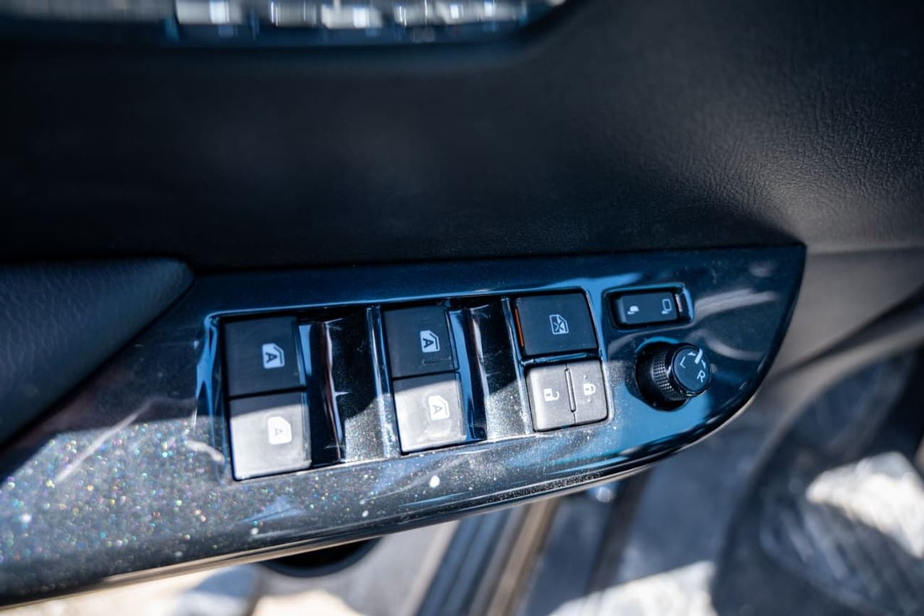 تويوتا هيلوكس Hilux GR-Sports | 4.0L | Petrol | Automatic | 4X4 | 2026