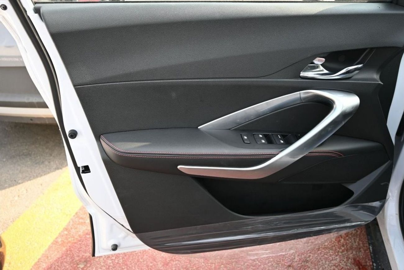 Chevrolet Groove Chevrolet GROOVE 1.5L Premier SUV FWD 5 Doors, Cruise Control, Panoramic Roof, Push start, Rear Came