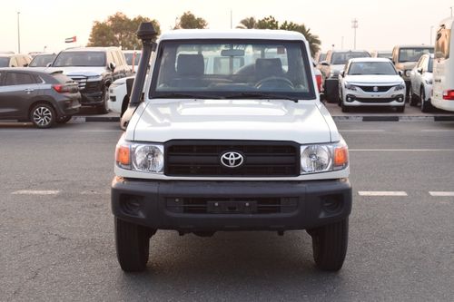 Toyota Land Cruiser Pick Up Left hand Land Cruiser pick up singel cabin model 2018 diesel