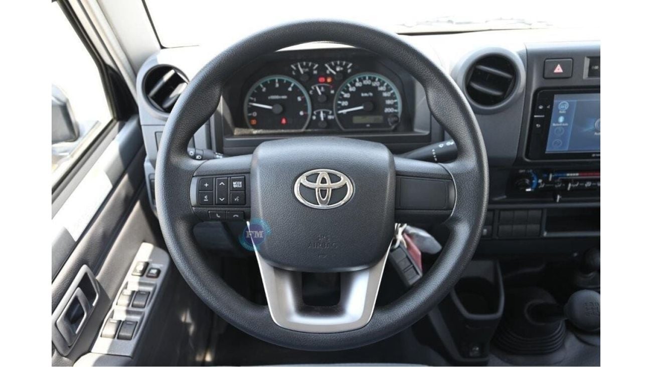 تويوتا لاند كروزر بيك آب Double Cab 4.5L Diesel Limited