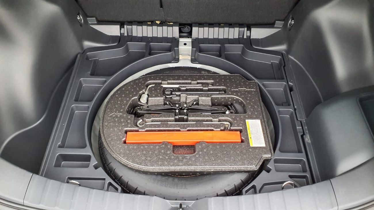 Toyota Frontlander Intelligent Dual-Engine – 2.0L Hybrid – 2024