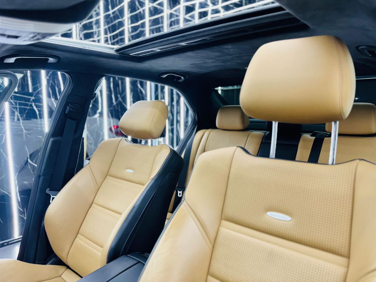 مرسيدس بنز E 63 AMG AMG 6.2L (518 HP) 2011 Mercedes Benz E63, 3 Years Mercedes Service Contract, Carbon Fiber Package, G