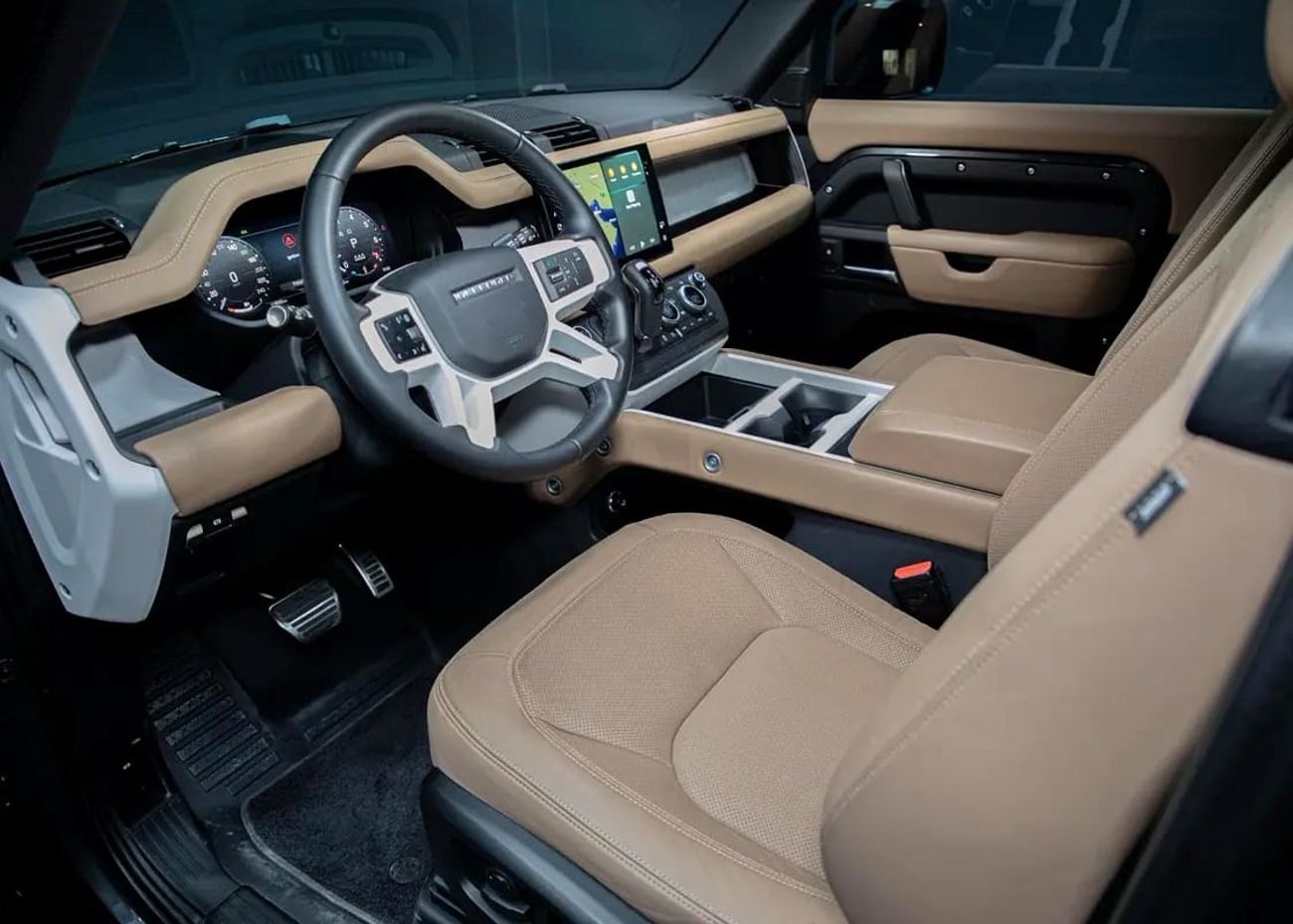 Land Rover Defender P400 90 X-Dynamic HSE 3.0L (5 Seater)