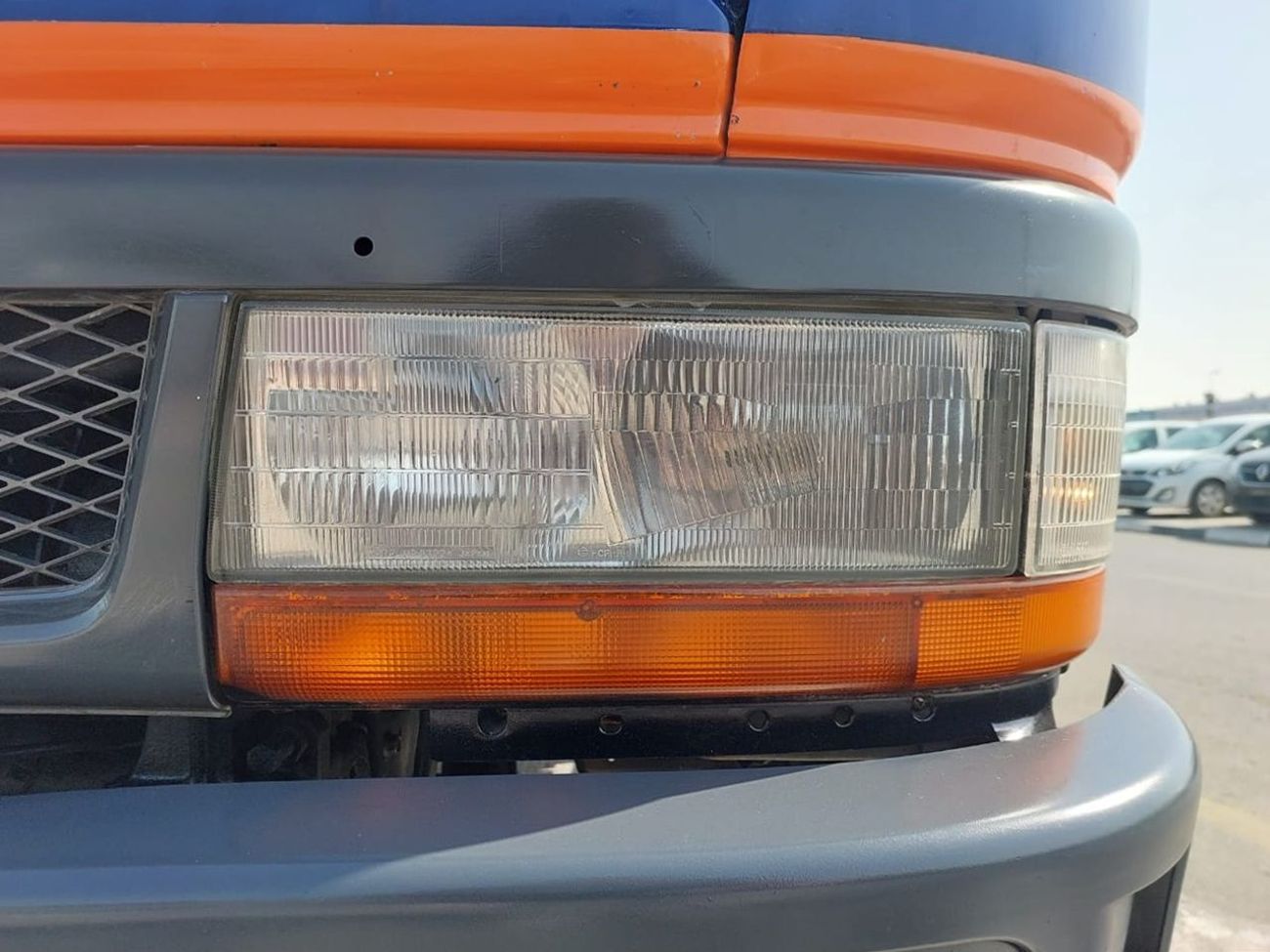 Mitsubishi Fuso Canter MITSUBISHI CANTER ALUMINIUM BODY TRUCK RHD 2003 MODEL 3.9 L DIESEL MANUAL(PM40295)