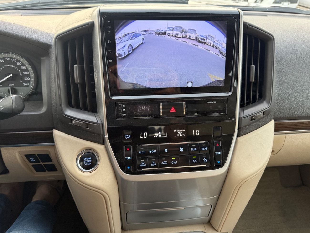 Toyota Land Cruiser SAFARI 2019 LAND CRUISER GXR V6/4.0 FACELIFTED 2025 EXCELLENT CONDITION GCC